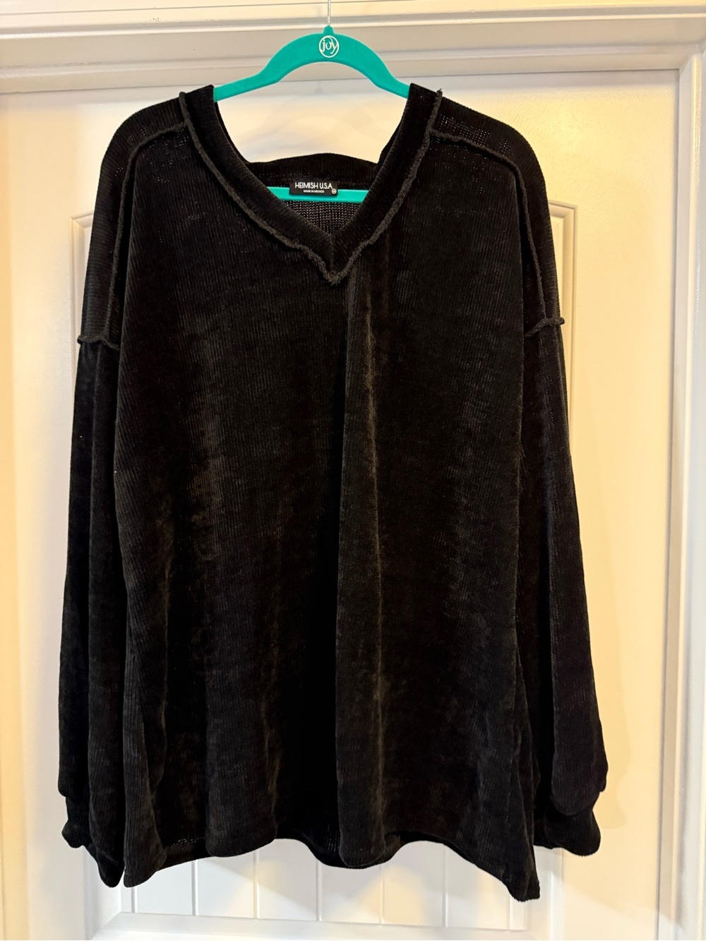 Heimish Black Long-Sleeve Velour V-Neck Top